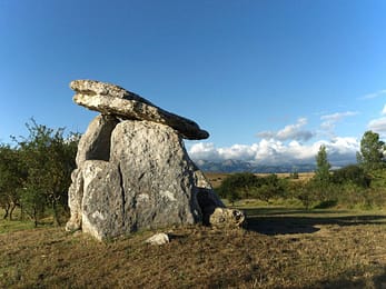 Dolmen-de-Sorginetexe Arrizala Salvatierra